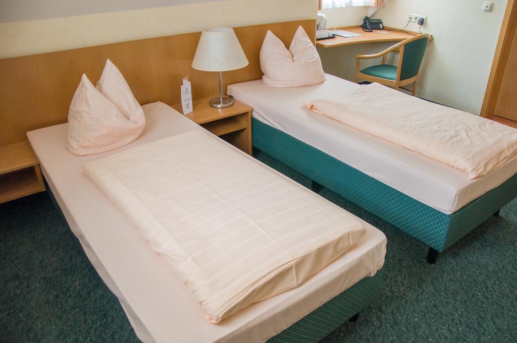 Domizil Alte Post Hotel Püttlingen Szoba fotó