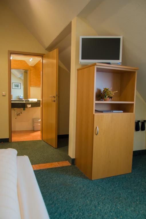 Domizil Alte Post Hotel Püttlingen Kültér fotó