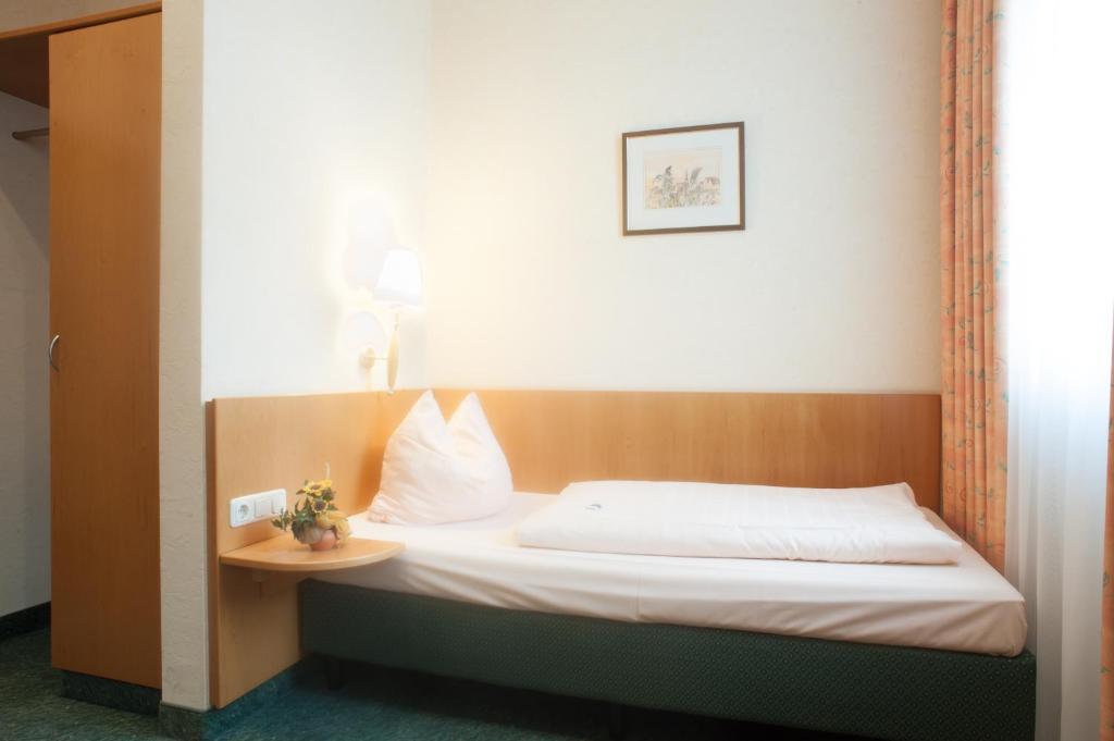 Domizil Alte Post Hotel Püttlingen Kültér fotó