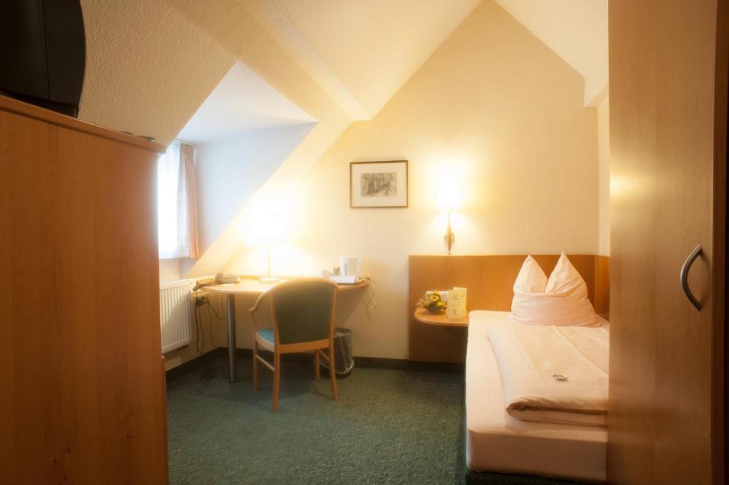 Domizil Alte Post Hotel Püttlingen Kültér fotó