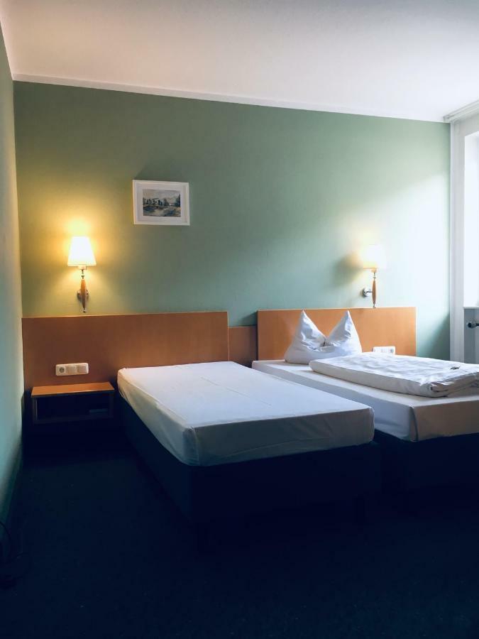 Domizil Alte Post Hotel Püttlingen Kültér fotó