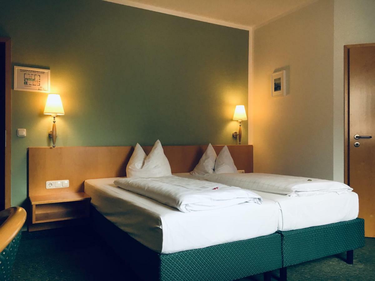 Domizil Alte Post Hotel Püttlingen Kültér fotó