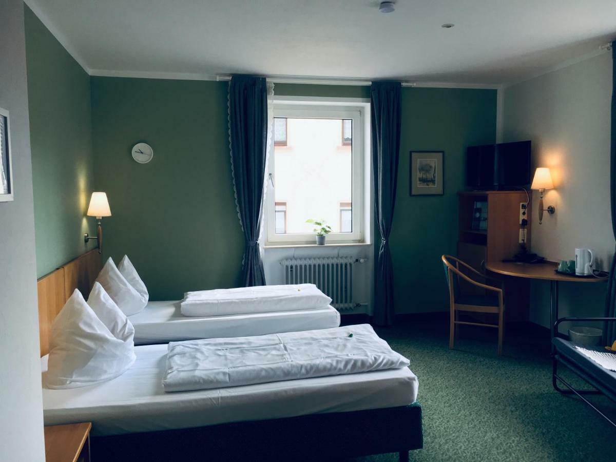 Domizil Alte Post Hotel Püttlingen Kültér fotó